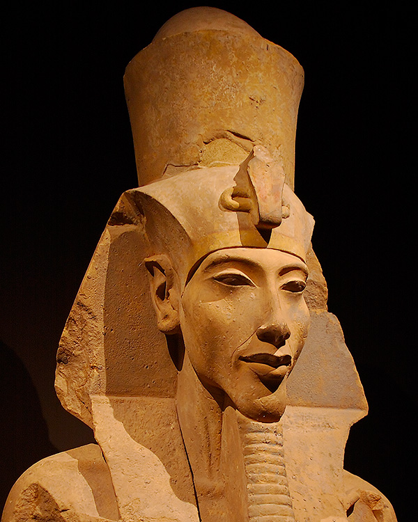 Amenhotep-IV_Akhenaten_4505c