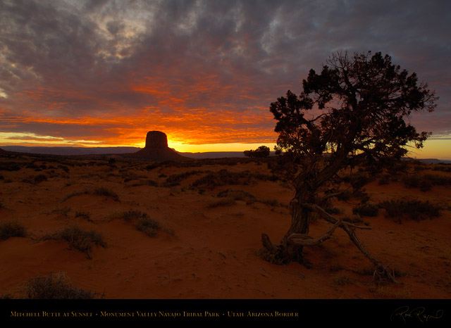 Monument_Valley_Sunset_Mitchell_Butte_X1690