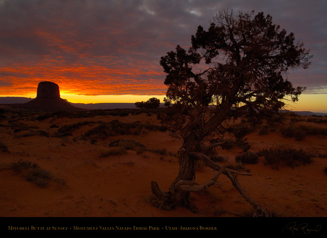 Monument_Valley_Sunset_Mitchell_Butte_X1695