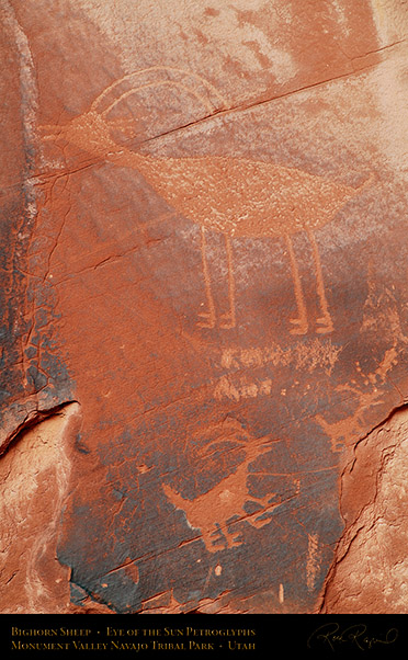 Monument_Valley_Eye_of_the_Sun_Petroglyphs_X1527