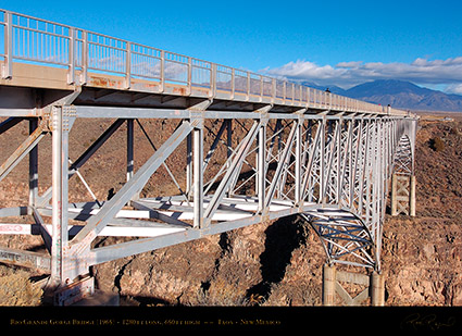 Rio_Grande_Gorge_Bridge_Taos_NM_HS6667