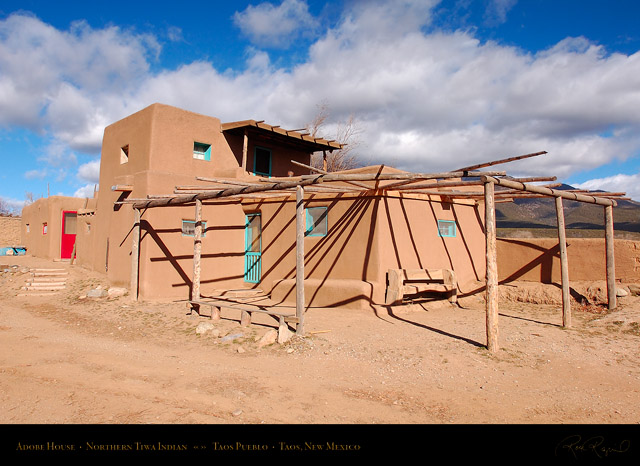 Taos_Pueblo_Adobe_House_HS6591